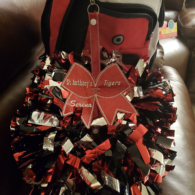 Pom Holder