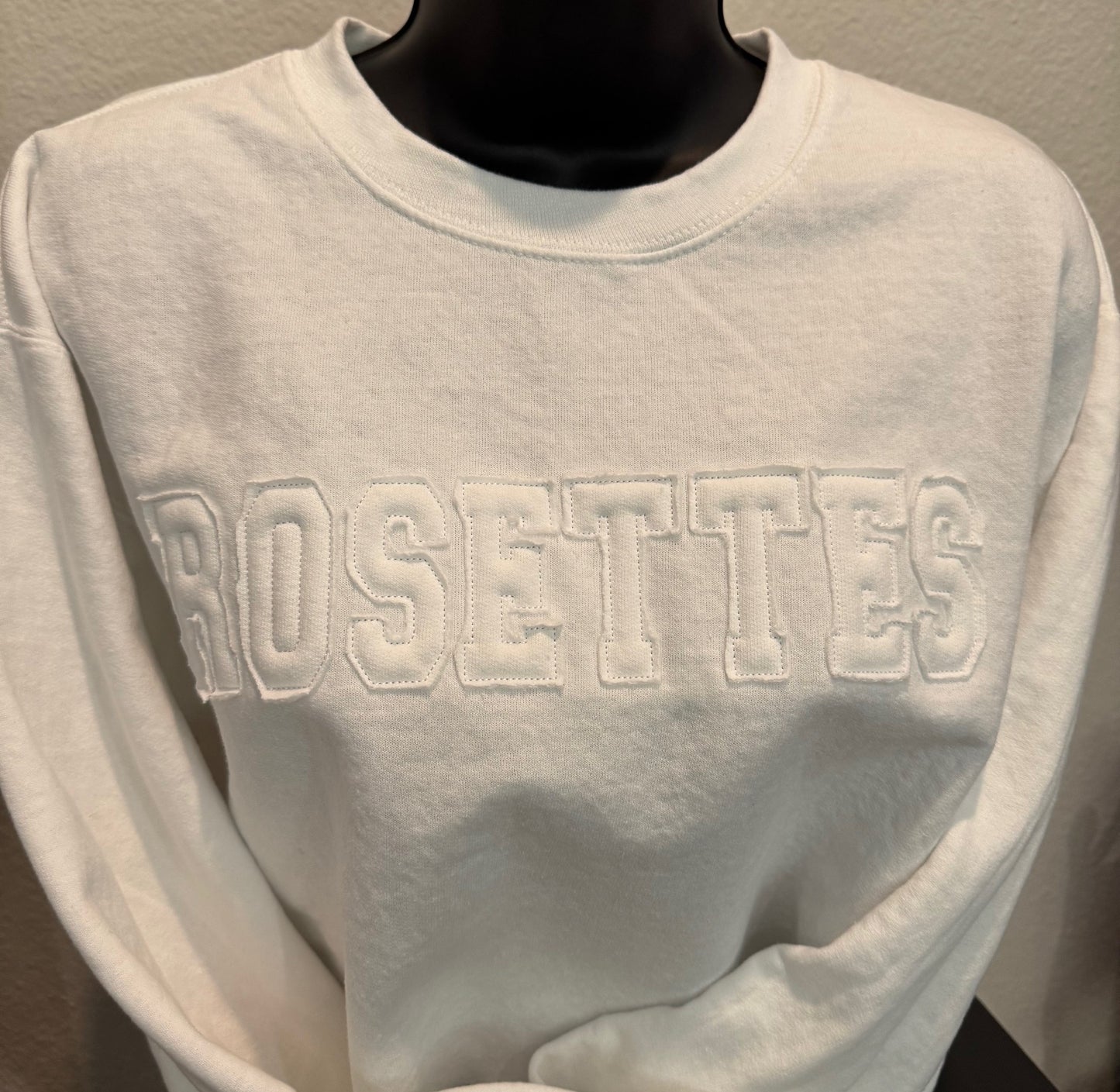 Rosettes tone on tone sweatshirt PC78
