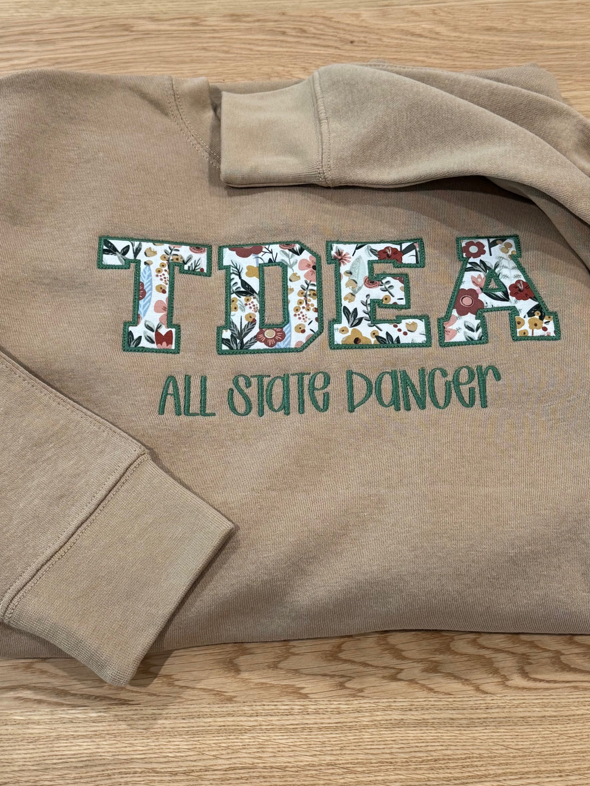 TDEA oversized camel color sweatshirt